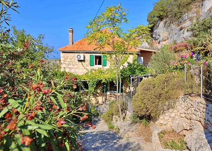 House Gora Ložišće